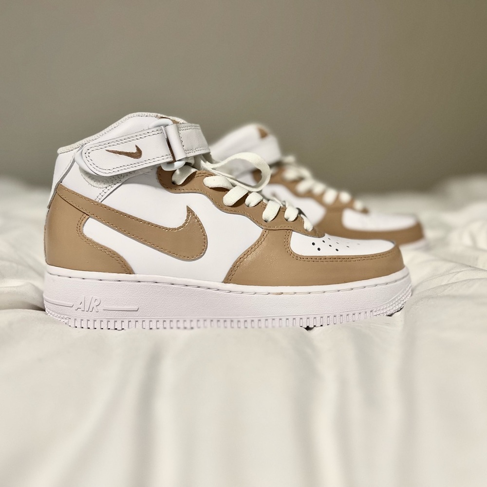 Beige Custom Air Force 1 Mid